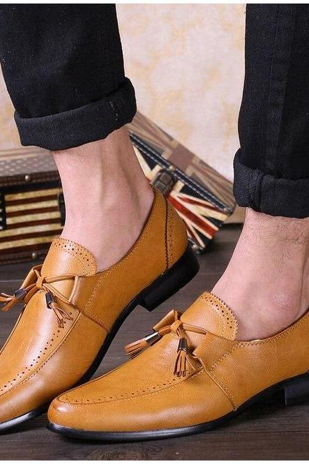 Personalized Tan Color Pull On Genuine Leather Men's Tassels Loafer Black Sole Formal Shoes